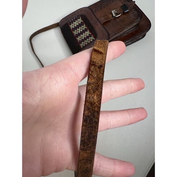 Vintage Leather Aliento Design Crossbody Bag Purse - Picture 5 of 13